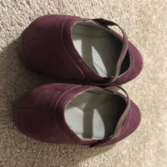 Dansko Burgundy Flats - Picture 3 of 5